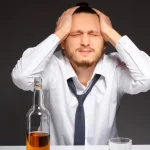 Alkol Yoksunluğu ve Deliryum Tremens Riskler ve Tedavi