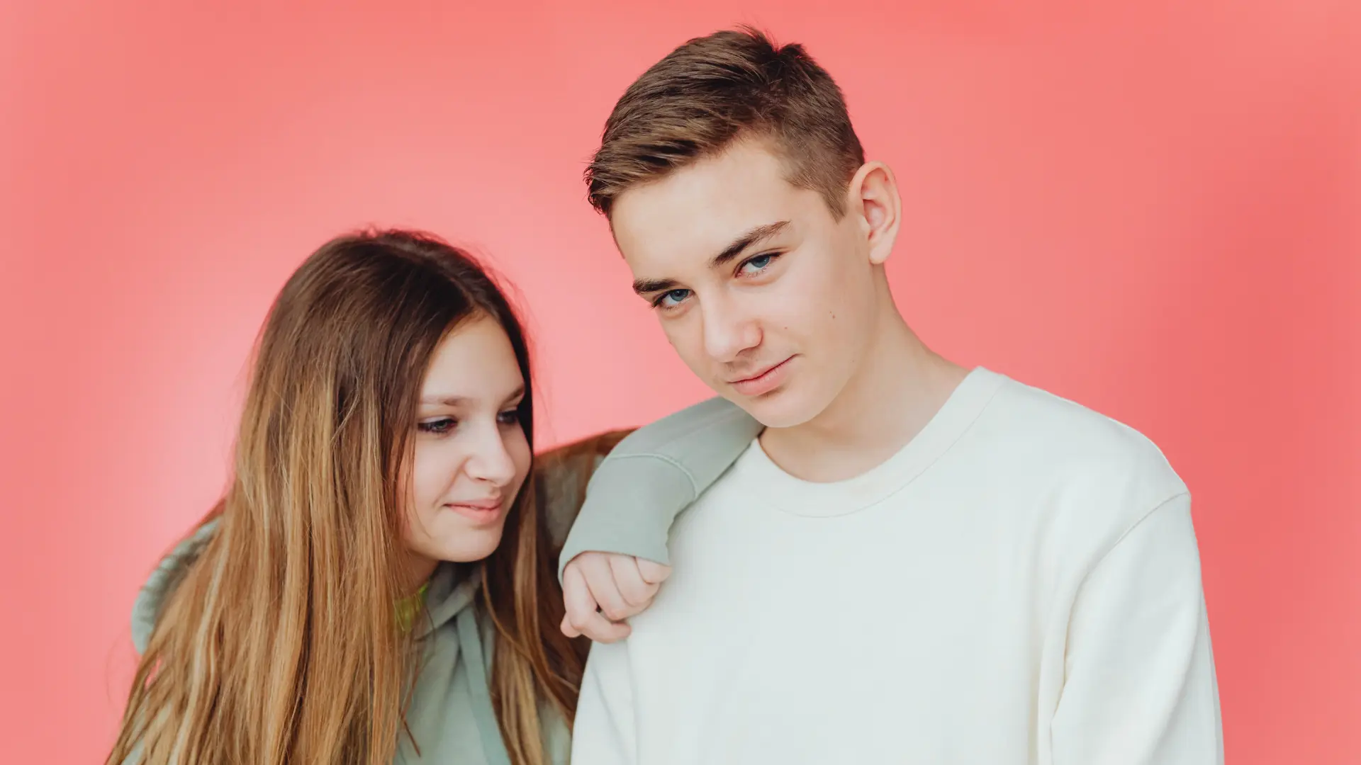 Ergenlikte Cinsel Kimlik ve Mahremiyet: Aileler Ne Yapmalı?