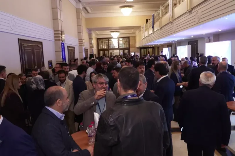 Uzmanlardan çalışanların ruh sağlığını korumaya yönelik uyarı