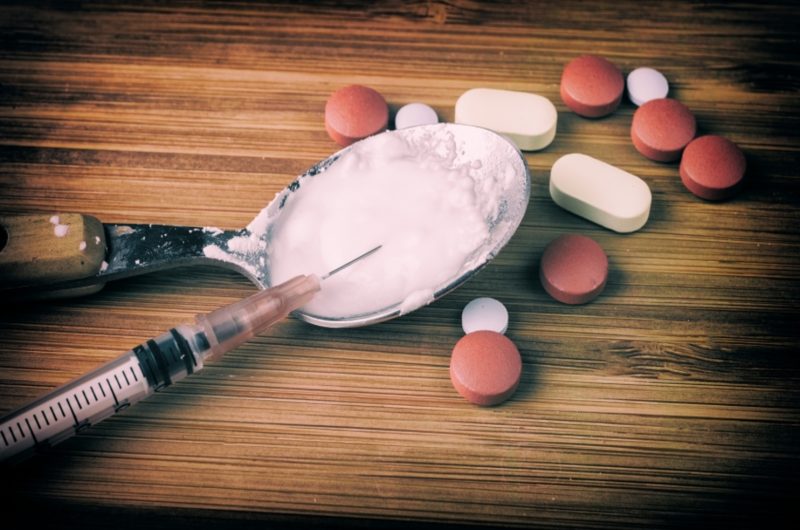 Eroin/Opiat Bağımlılığı: Yoksunlukta Başa Çıkma ve Tedavi Yaklaşımı
